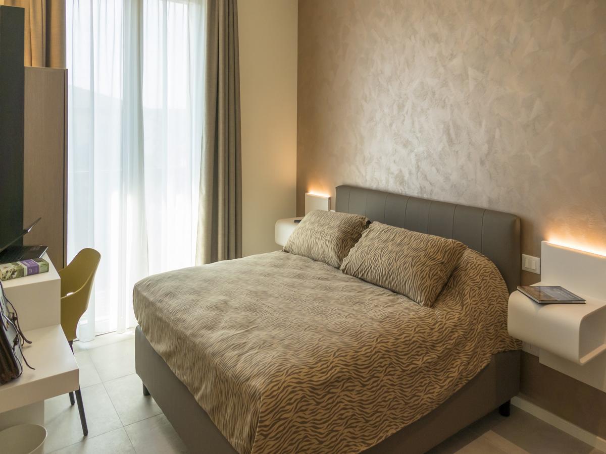 Hotel Buena Onda Peschiera del Garda Dış mekan fotoğraf
