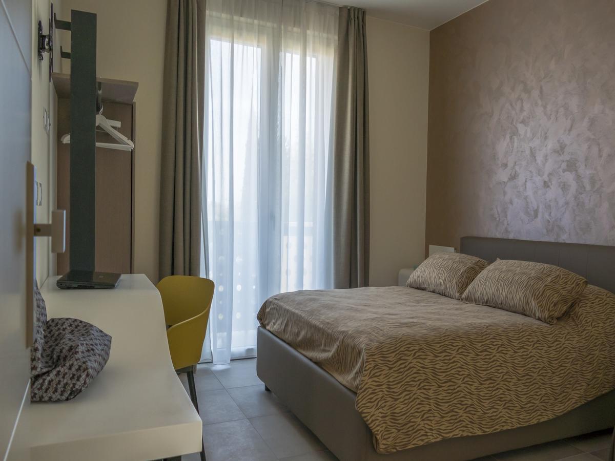 Hotel Buena Onda Peschiera del Garda Dış mekan fotoğraf