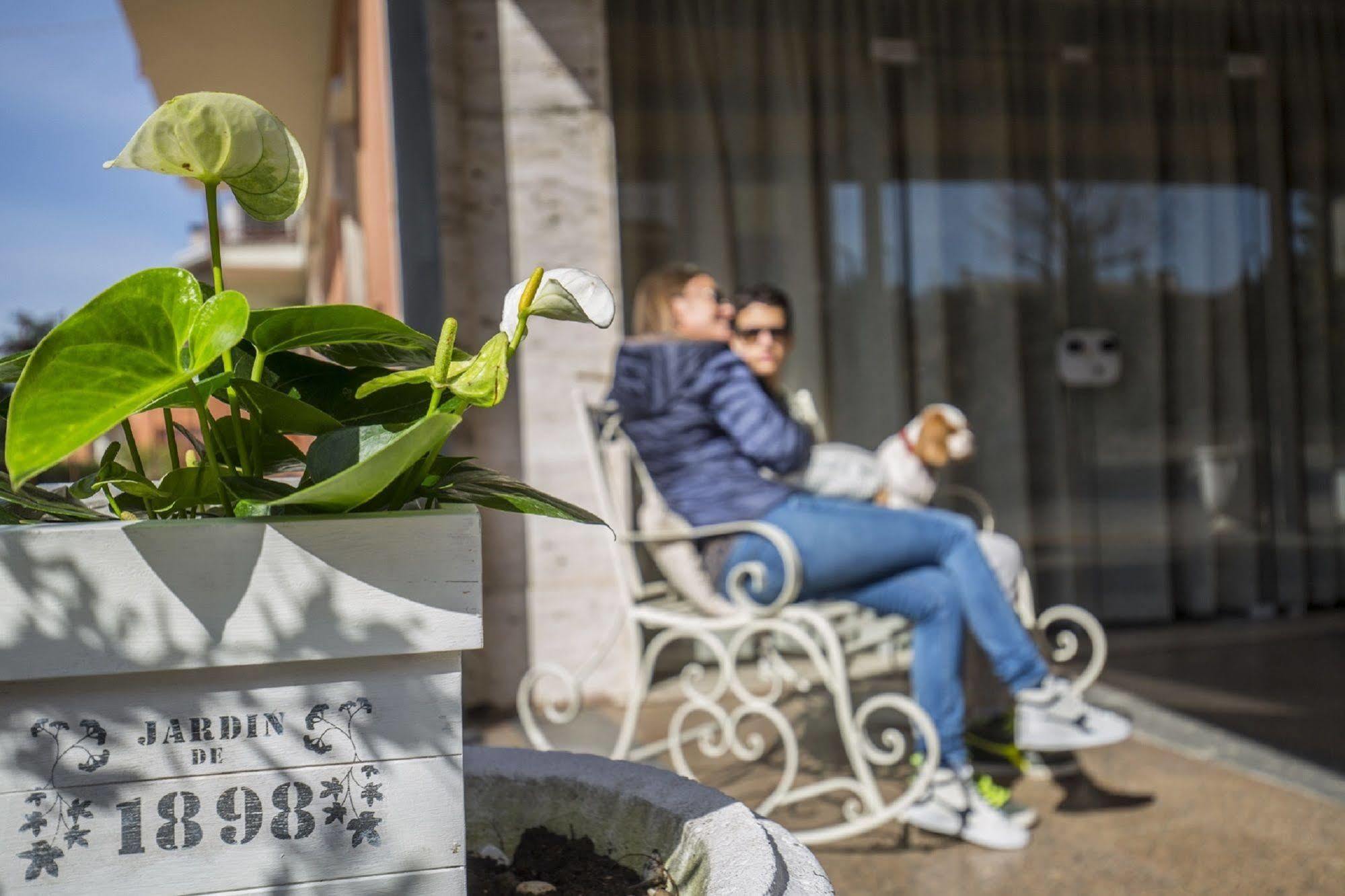 Hotel Buena Onda Peschiera del Garda Dış mekan fotoğraf